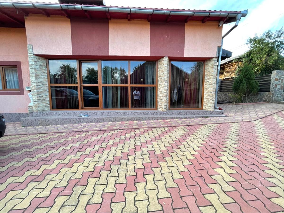 Pensiunea Colt De Rai Corbi Exterior photo